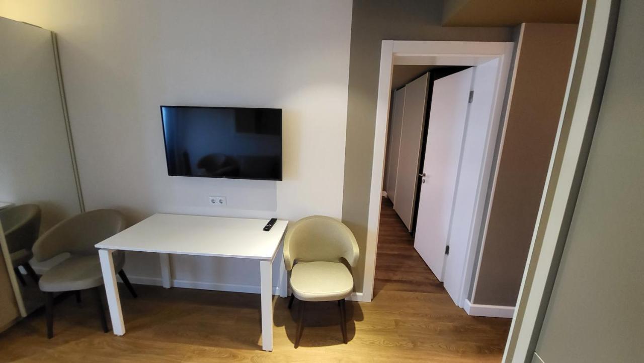 Black Sea Apartments Alliance Palace バトゥーミ エクステリア 写真