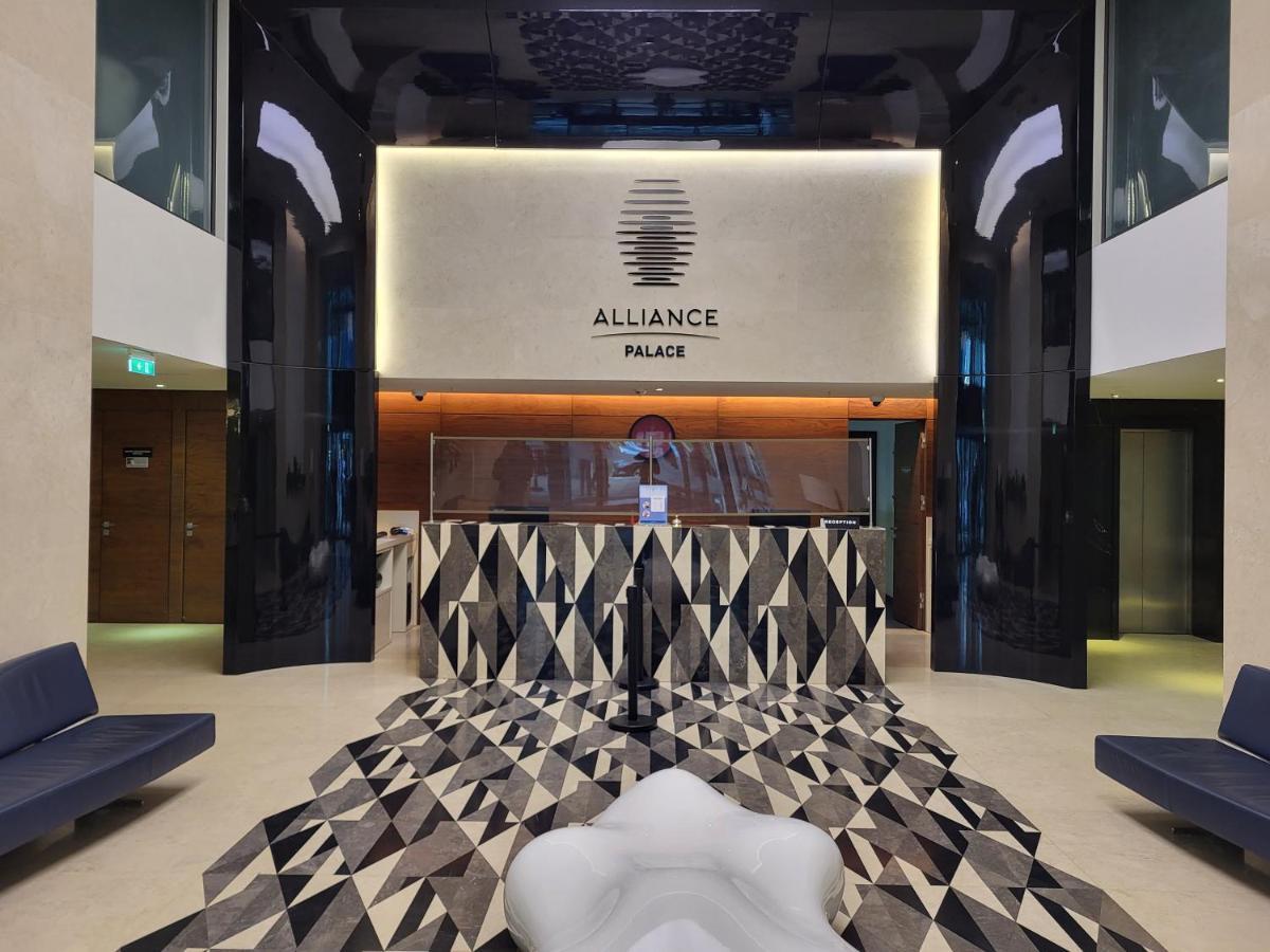 Black Sea Apartments Alliance Palace バトゥーミ エクステリア 写真