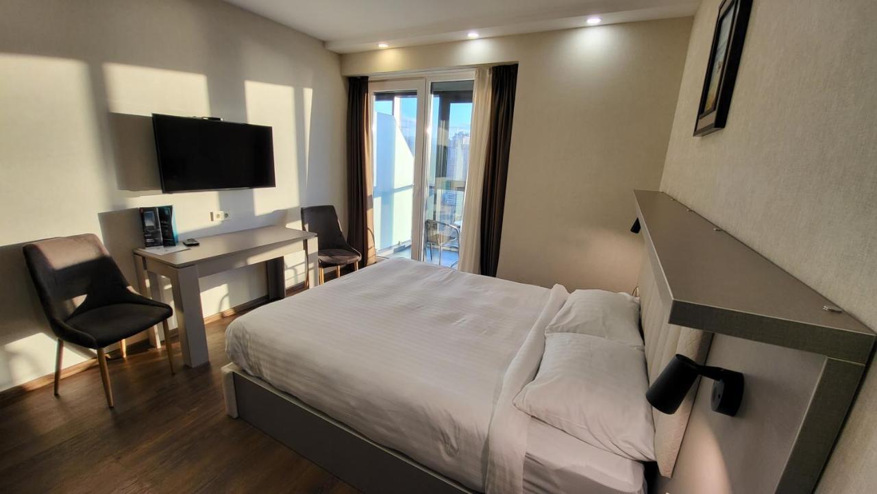 Black Sea Apartments Alliance Palace バトゥーミ エクステリア 写真